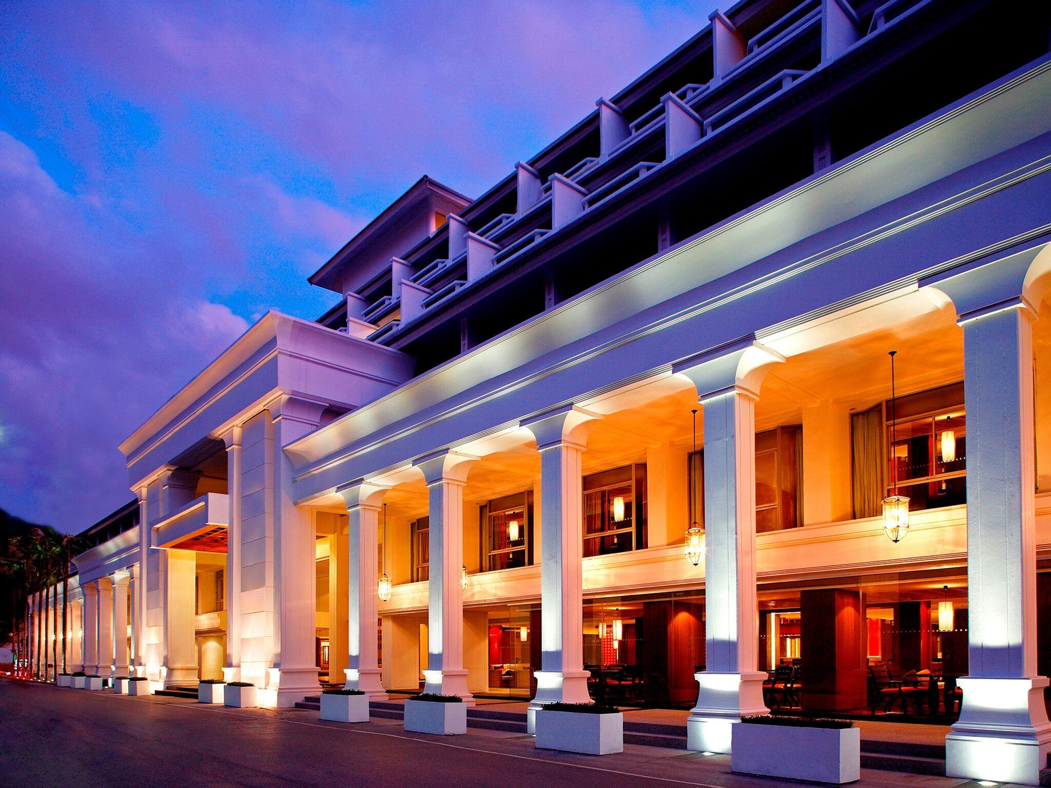 Swissotel Hotel Phuket Patong Beach Bagian luar foto